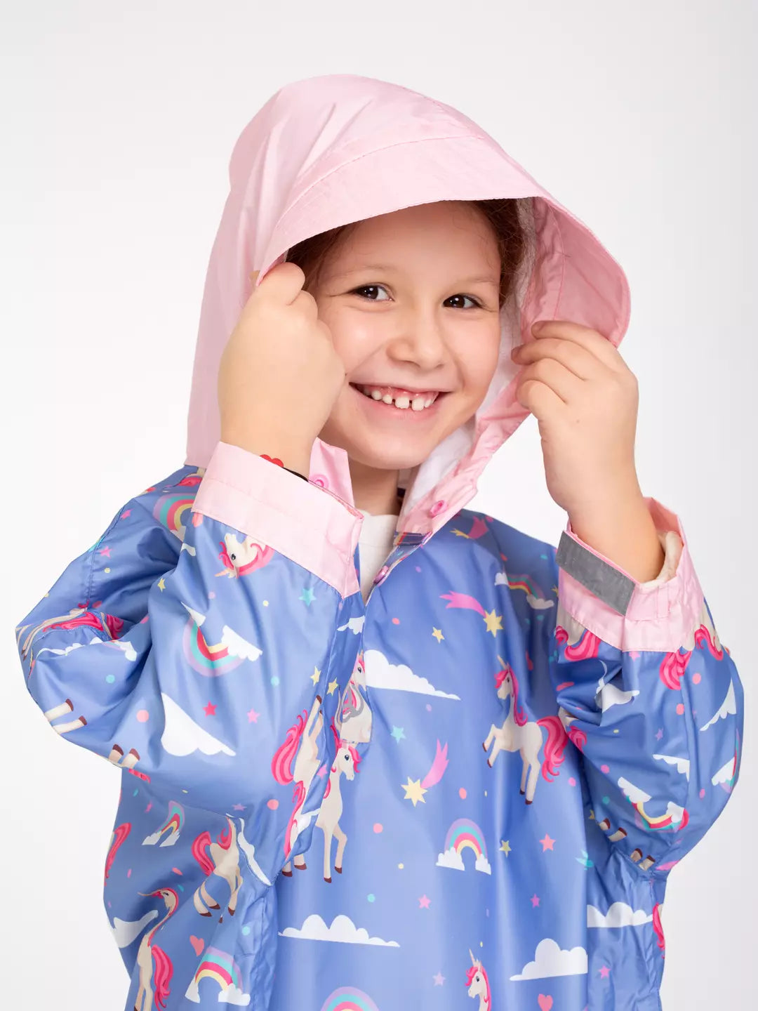 Poncho antipioggia per bambini con un unicorno del buon umore
