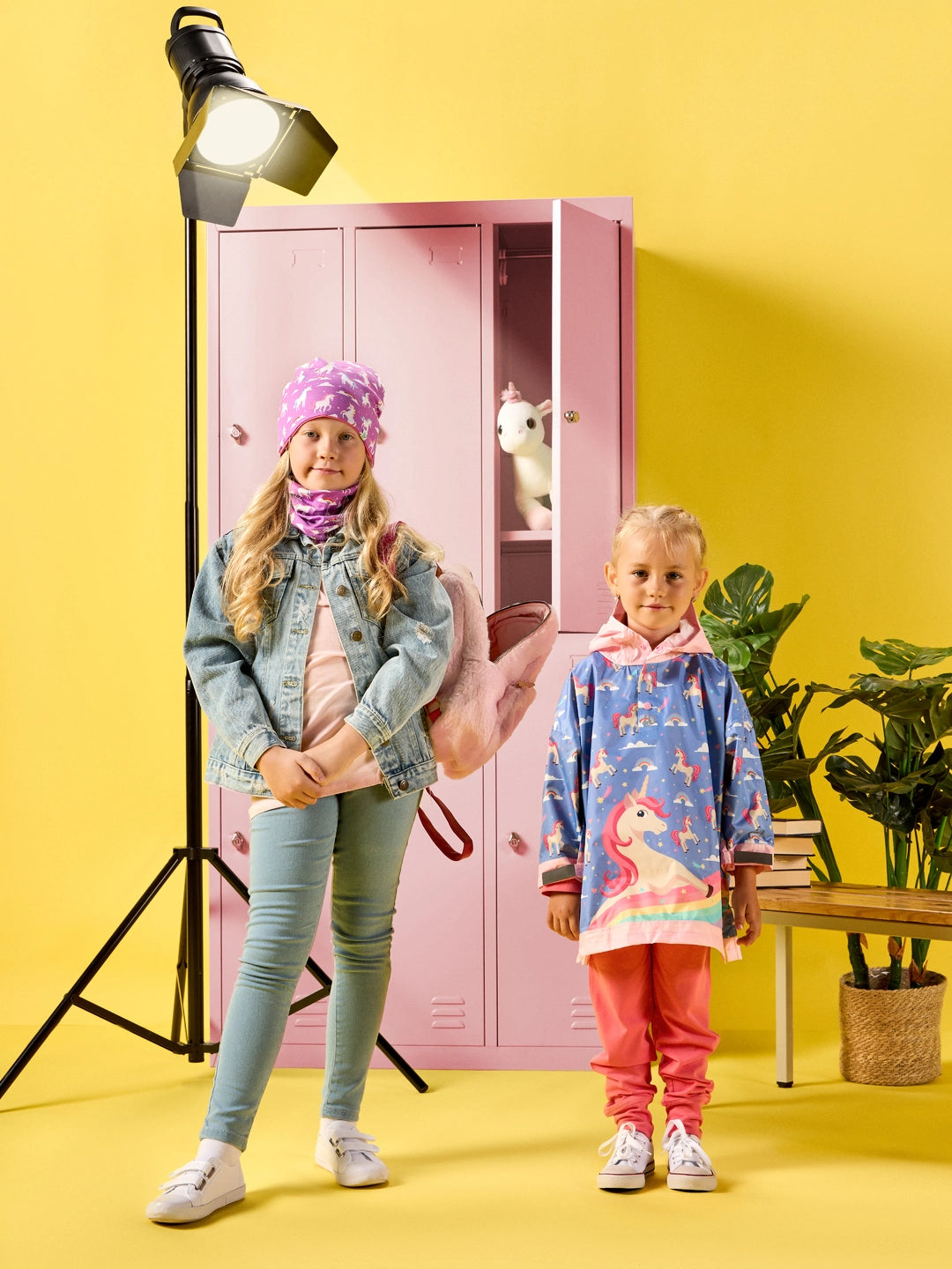 Poncho antipioggia per bambini con un unicorno del buon umore