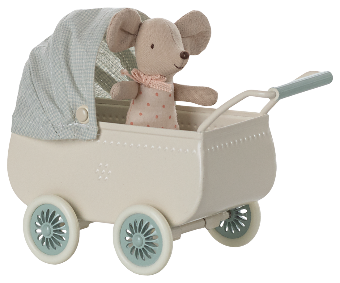 Kinderwagen mit Baby Maus Maileg