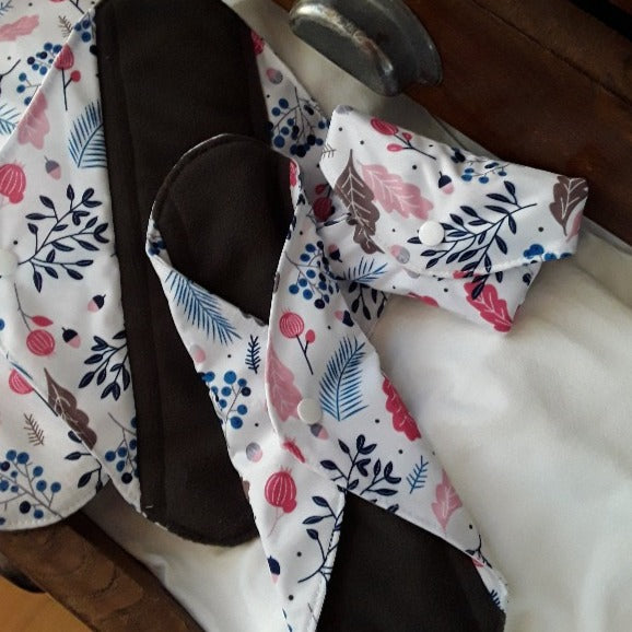 Waschbare Slipeinlage mit verschiedenen Motiven-Binden-M Medium-Rebellion-Brixen