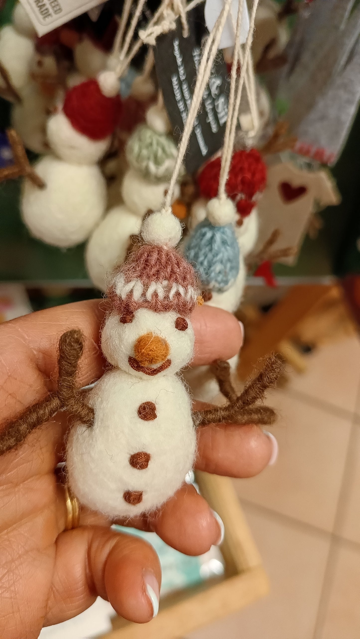 Schneemänner aus Wolle Gry & Sif