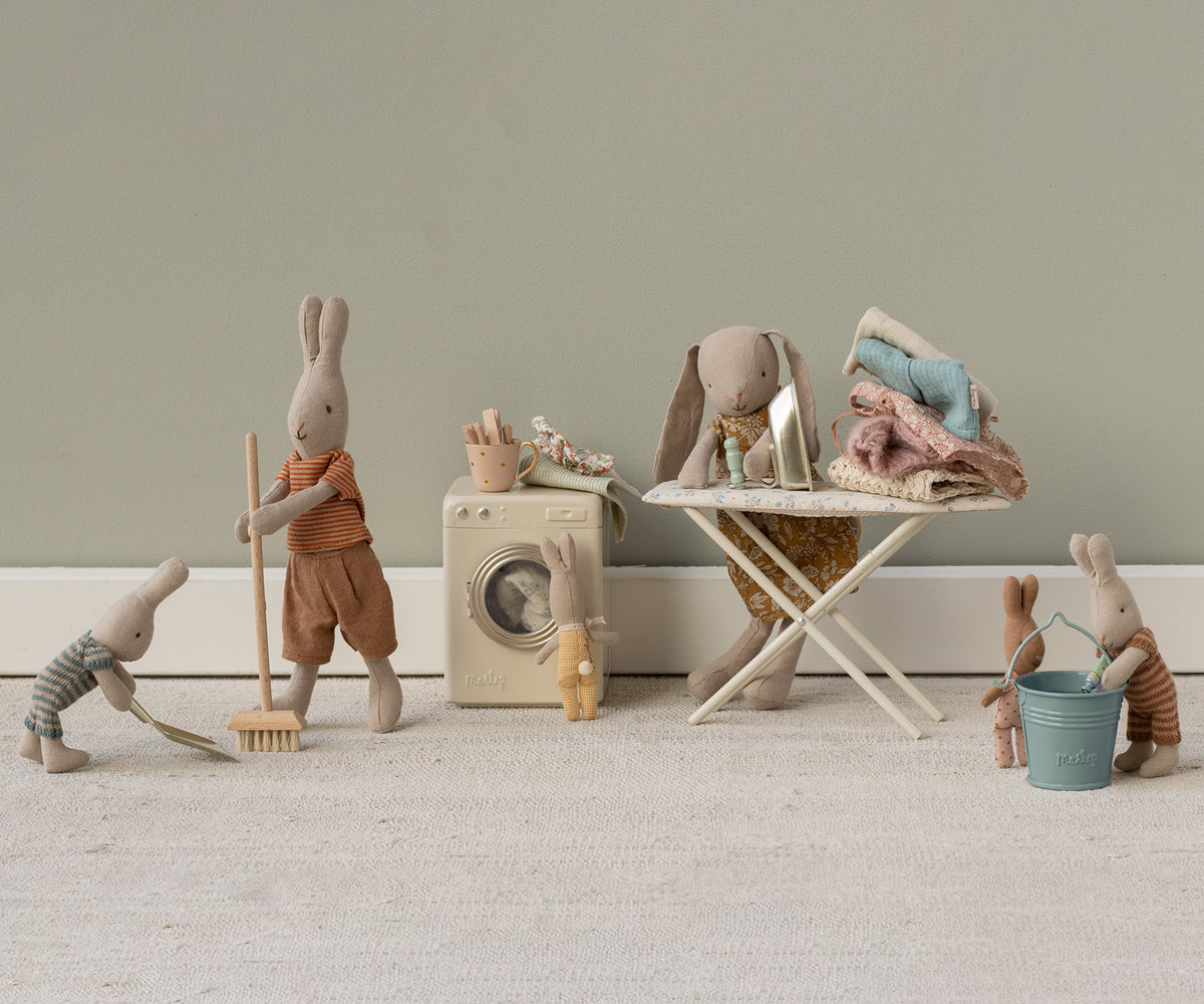 Besen & Schaufel Maileg