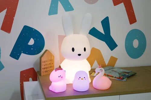 Lampada notturna Pinguino realizzata in silicone